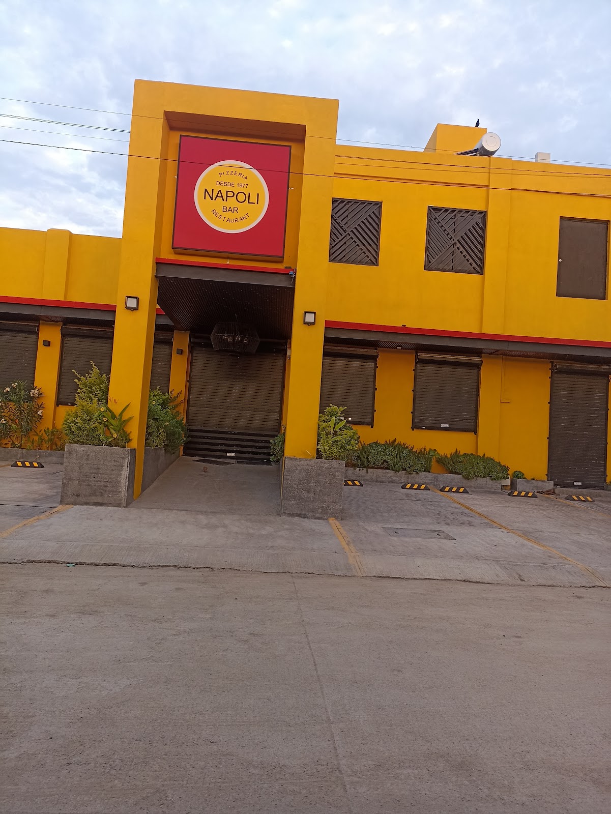 Napoli Restaurant Bar