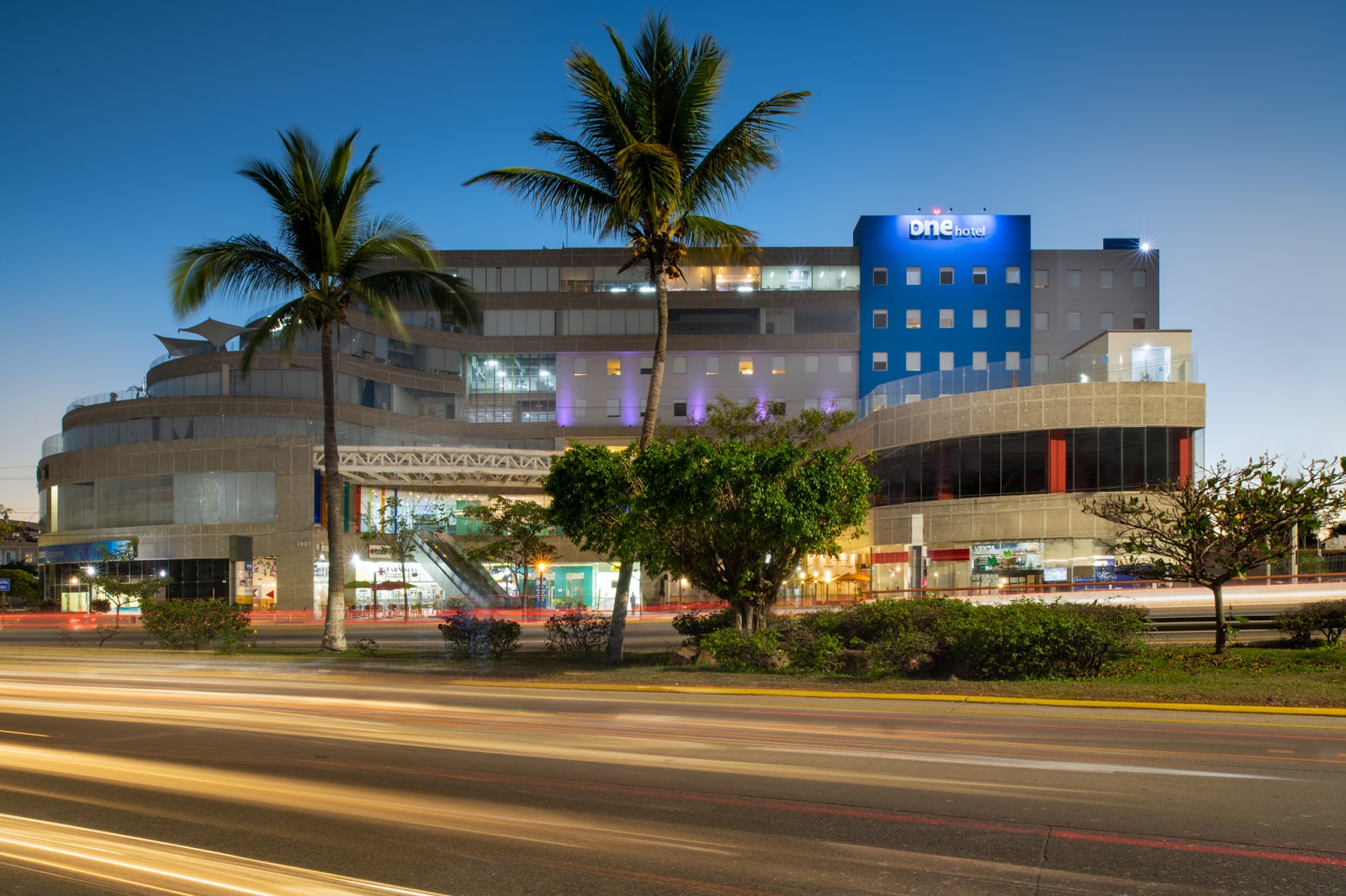 One Puerto Vallarta Aeropuerto
