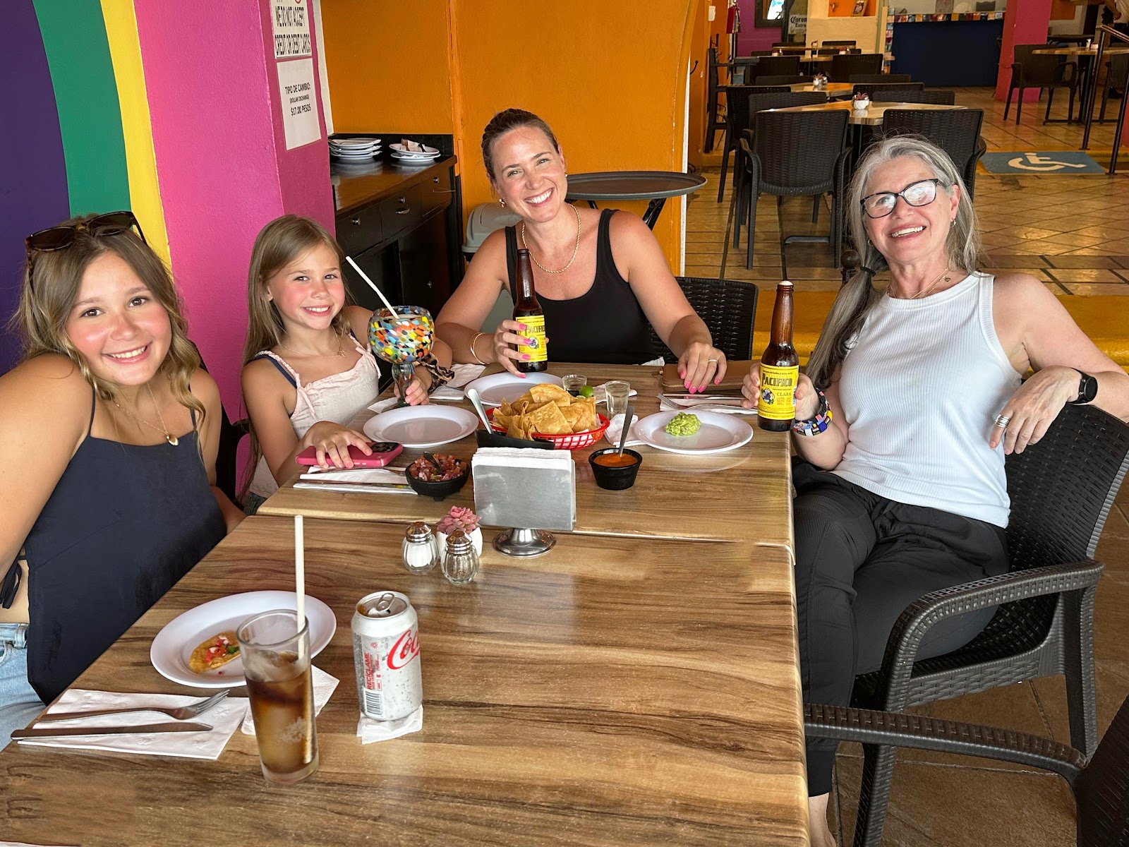 Victor's Place Cafe Tacuba