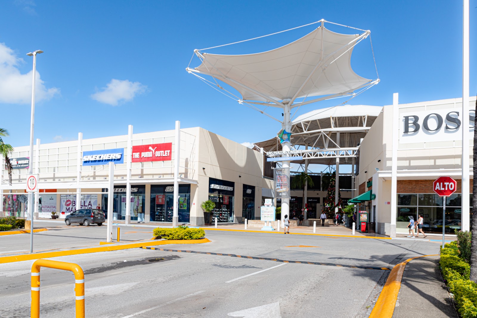 Las Plazas Outlet Cancún