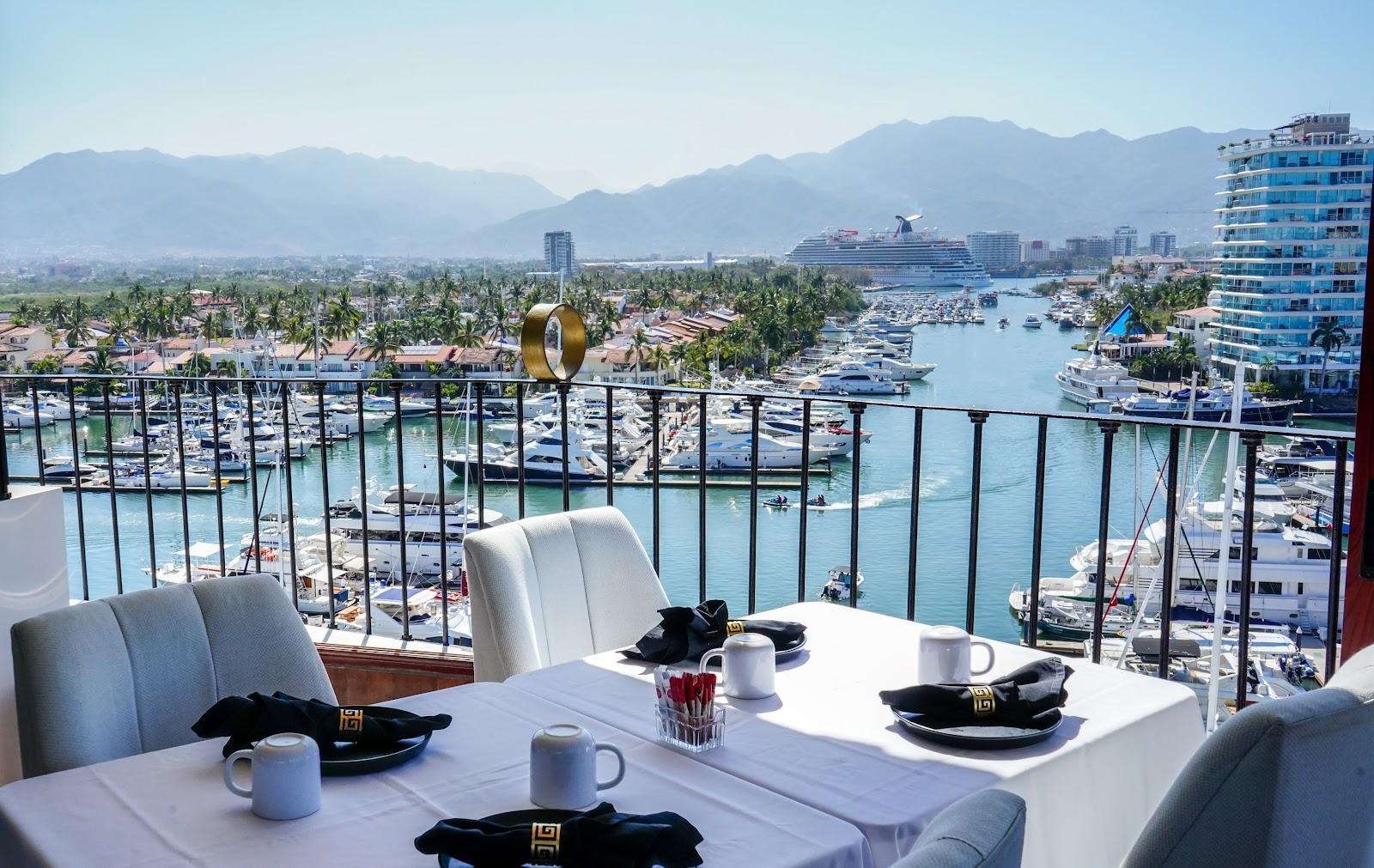 El Faro Marina Vallarta