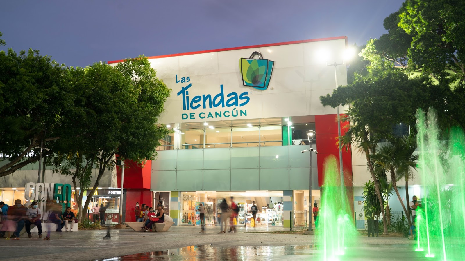 Las Tiendas de Cancún