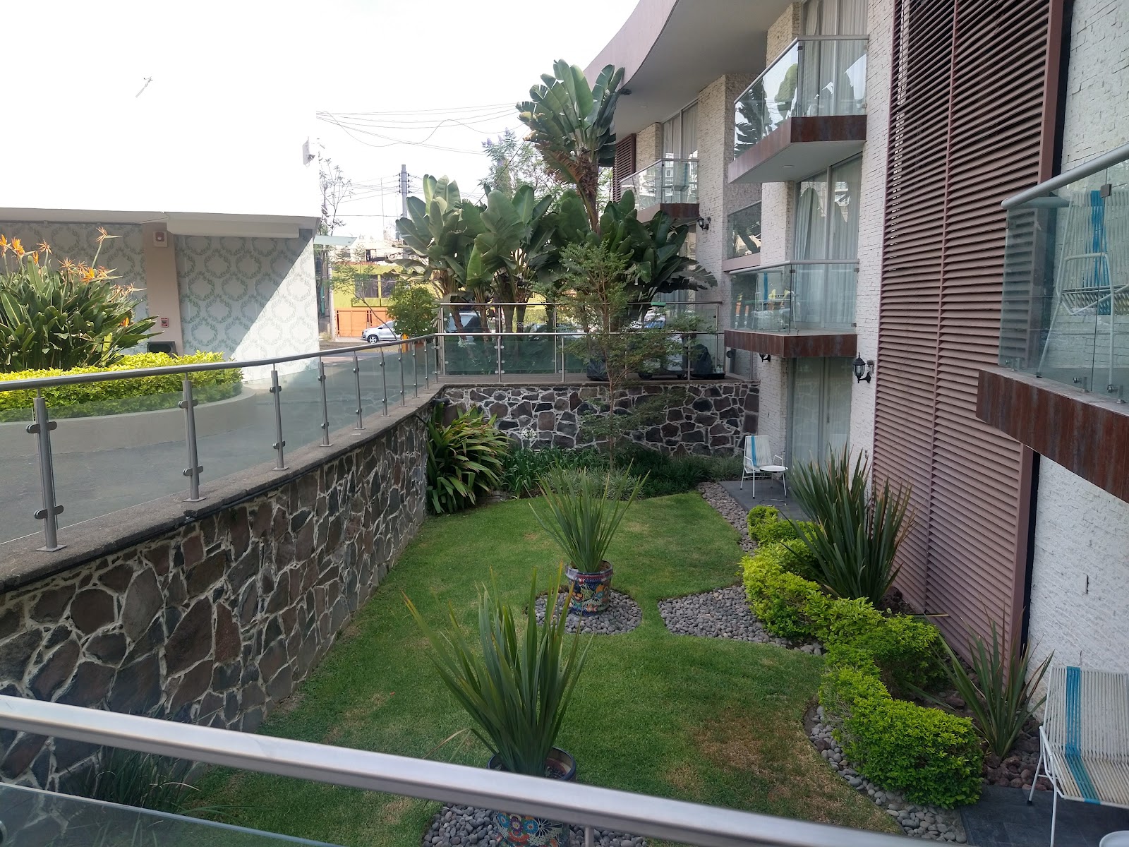 Country Hotel and Suites