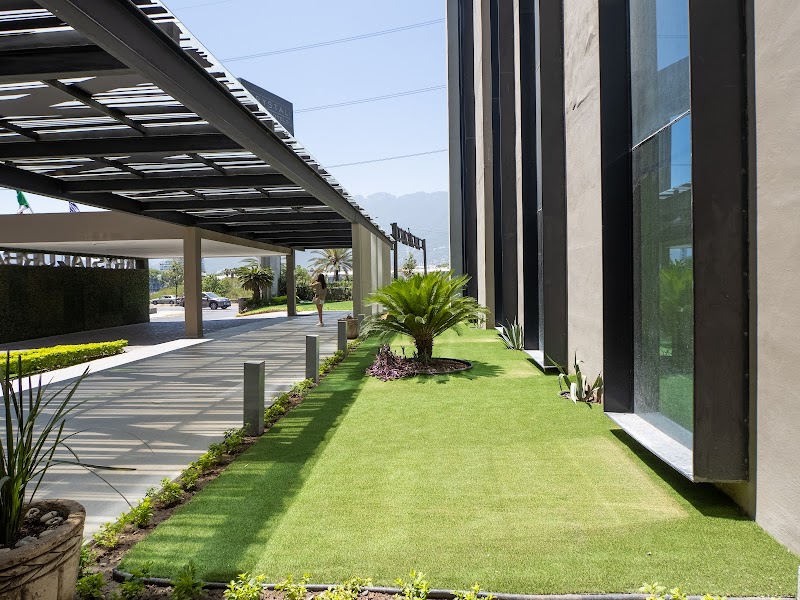 Krystal Urban Monterrey San Jerónimo