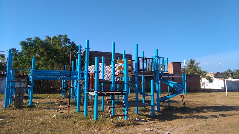 Cancha de Usos Múltiples El Crucero