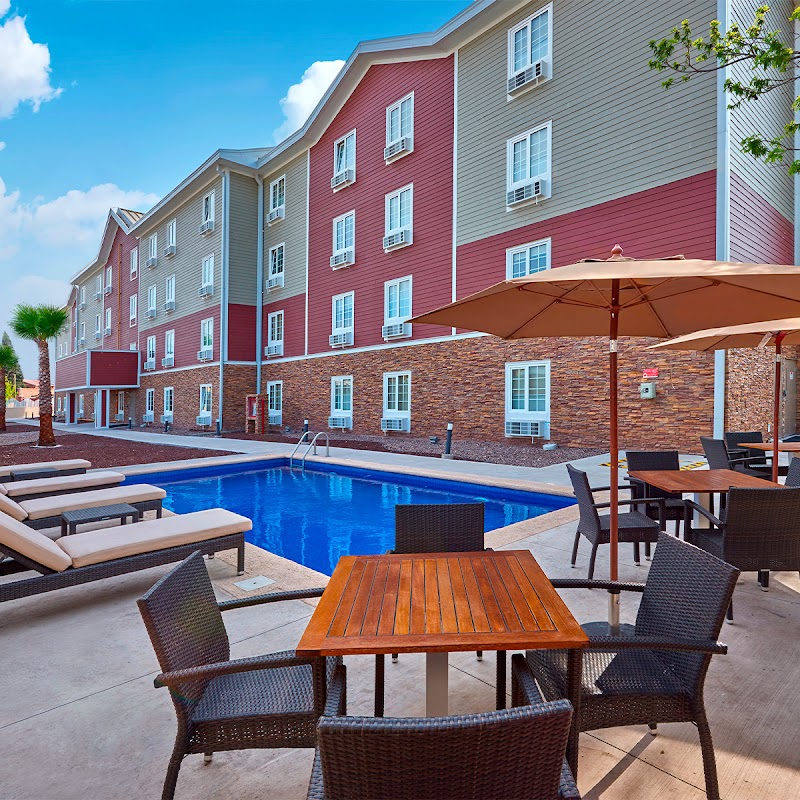 Extended Suites Monterrey Aeropuerto