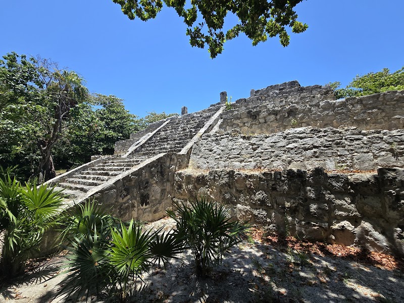 Zona Arqueológica de San Miguelito