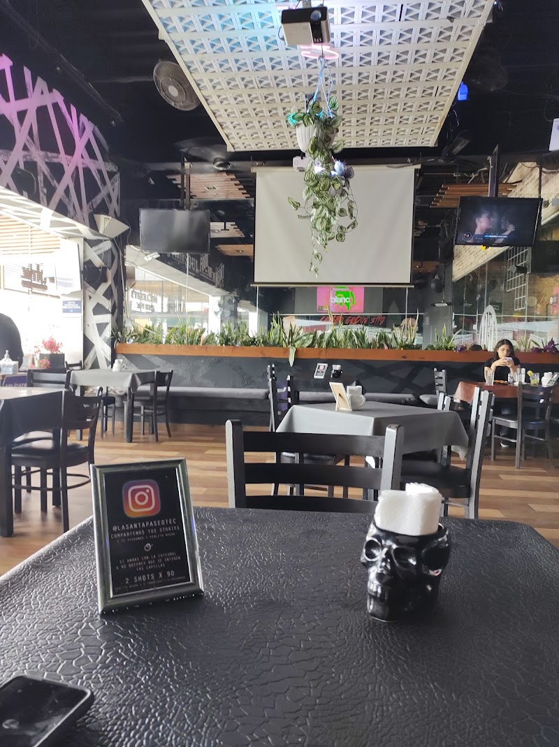 La Santa Kitchen Bar